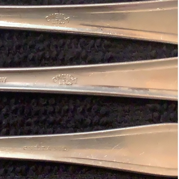Encore 3 forks 2 spoon Simeon L & George H Rogers Oneida Ltd. - Picture 16 of 16